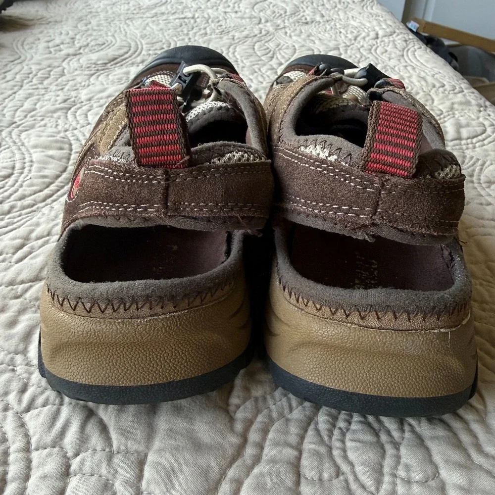 Khombu Men's Closed Toe Water Hiking Sandals Adjustable Size 10. #696736 Brown